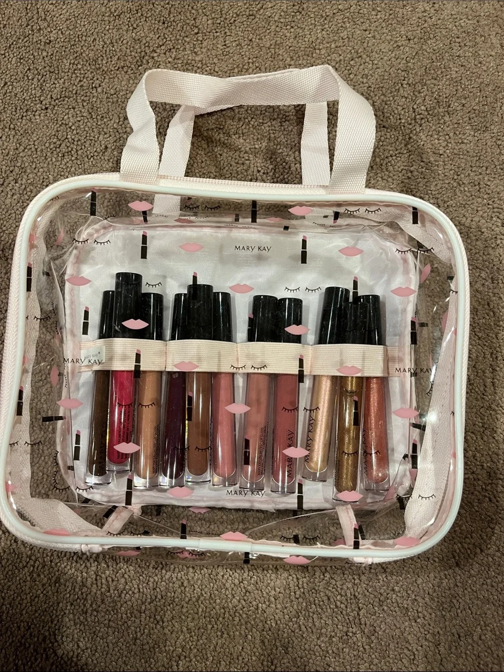 Mary Kay Ultimate Lip Gloss Set - with special edition Travel cosmetics bag